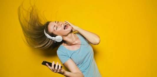 The best over-ear wireless headphones NZ (2021) The best over-ear wireless headphones NZ 6