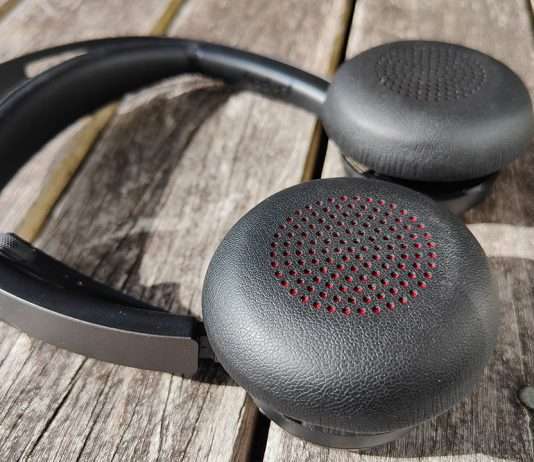 Poly Voyager Focus 2 review 3